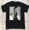 T-shirt Classica Firmata dalla Cantante FKA Twigs Tutte le Taglie dalla S alla 5XL
