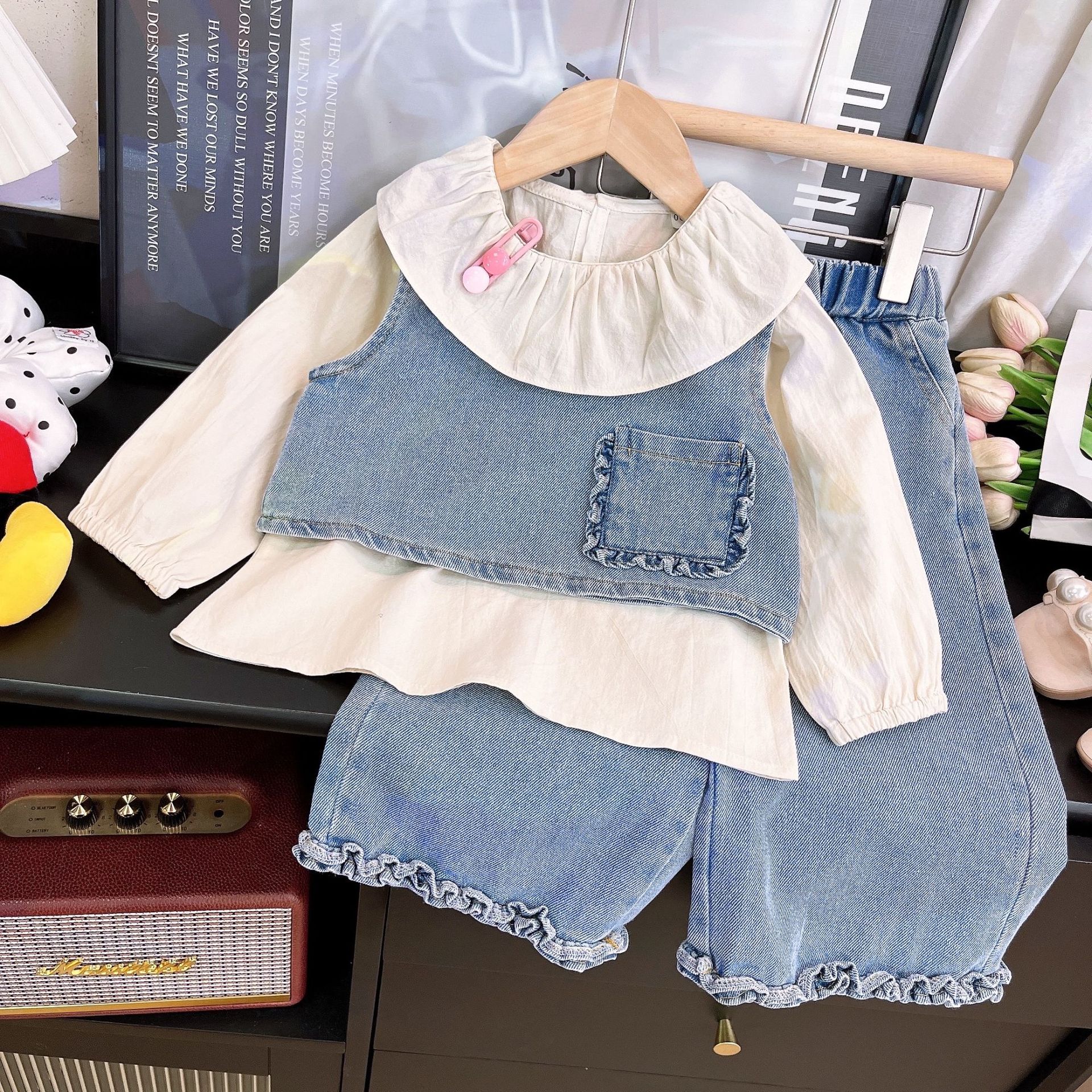 

Детский костюм из двух частей с принтом, короткий рукав, застежка на пуговицы, широкие брюки, комплект пижамы, домашний повседневный костюм 140 синий