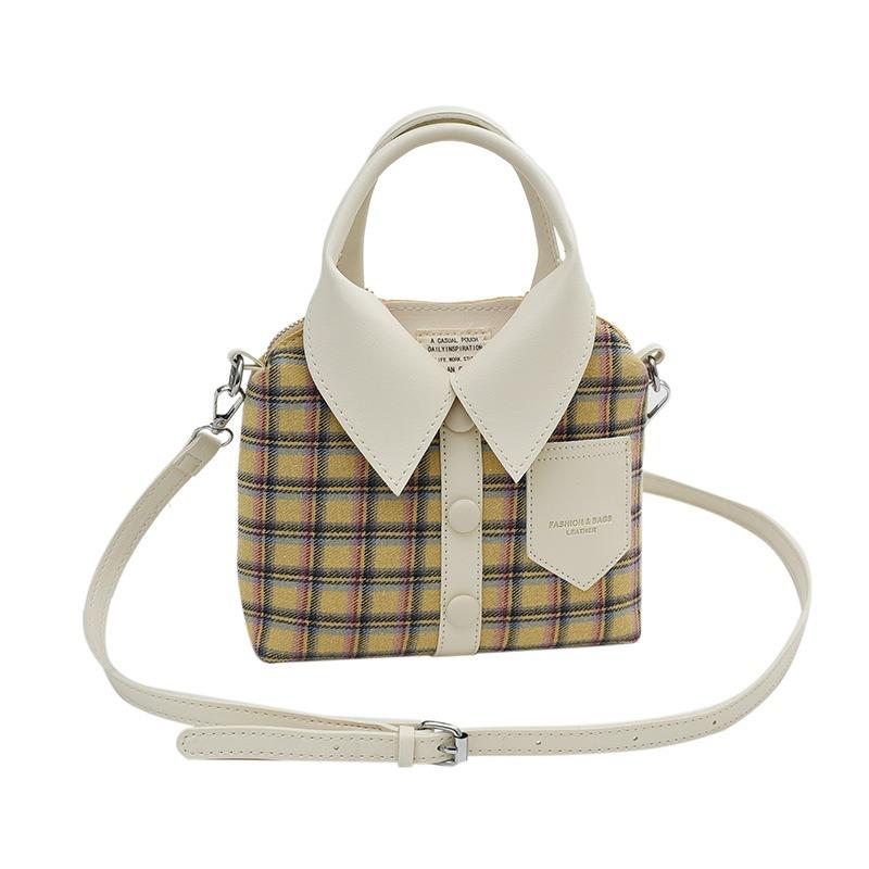 Niche Unique Bag Women's New Simple and Fashionable Messenger Bag Texture Single Shoulder Hand Bag Tide