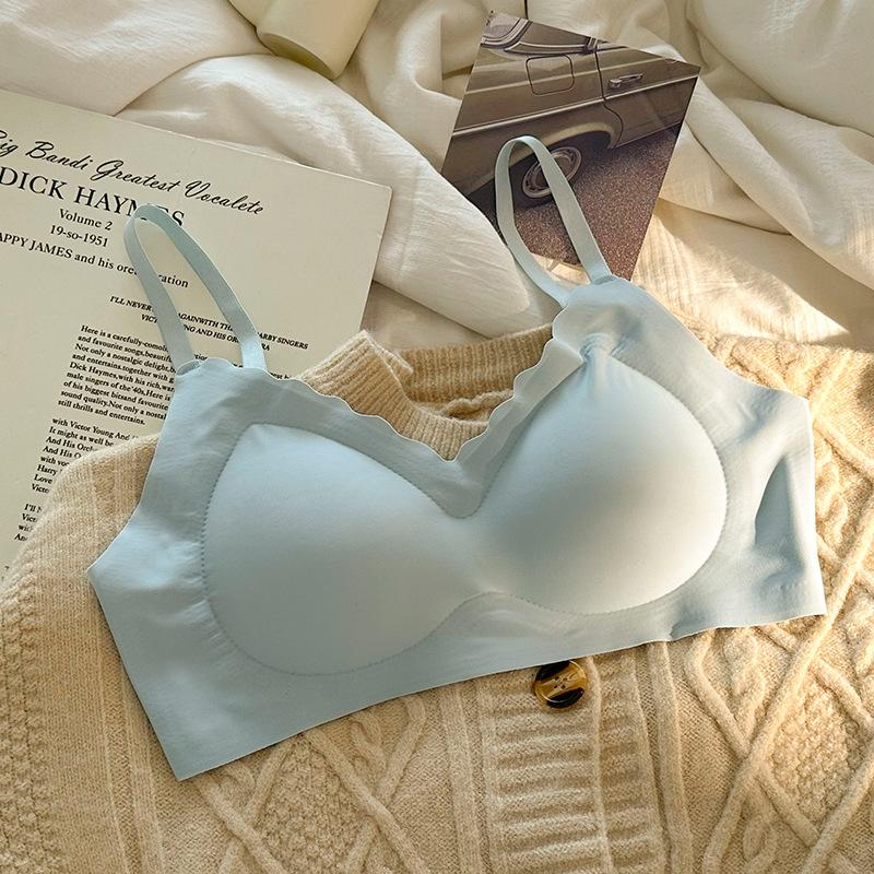 Seamless Wireless Comfortable Breathable Thin Push Up Bra For Young Girls