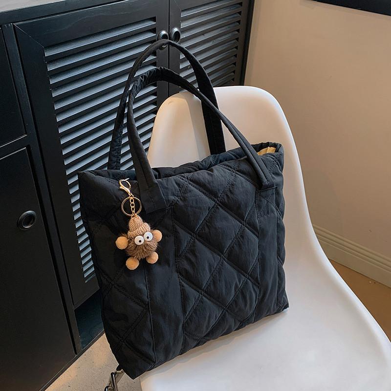 2024 New Style Fashionable Embroidered Pendant Large Capacity Commuter Casual Shoulder Tote Bag Women Street Trend