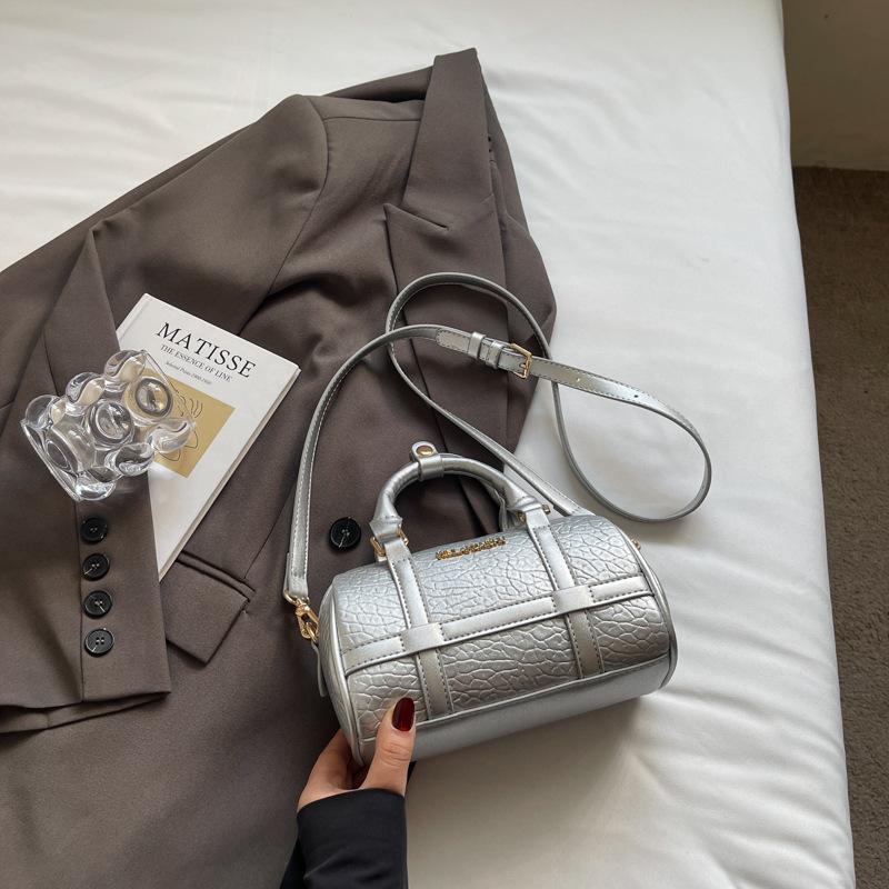 

Fashion Summer Pillow Bag 2025 Premium New Bag Women s Handbag One Shoulder Crossbody Bag