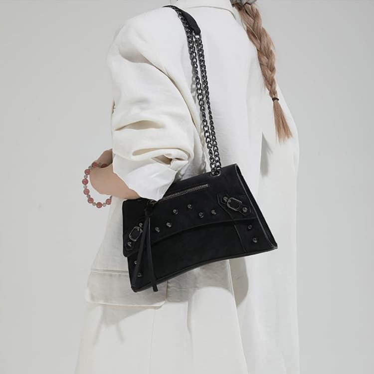 Rivet locomotive bag women's metal chain shoulder messenger bag