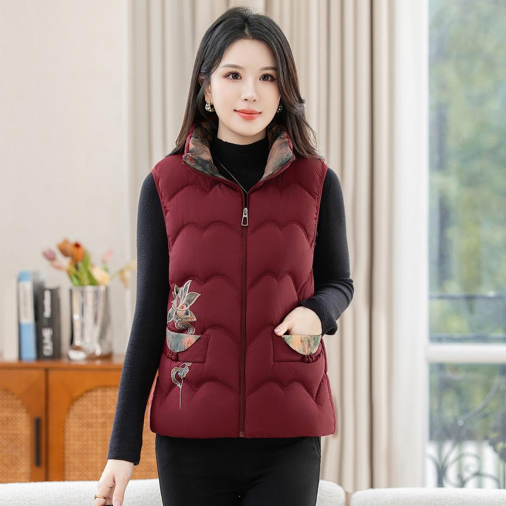 Down cotton clothes, vest women's new autumn and winter models, small mother clothes, foreign versatile vest, vest, vest jacket