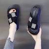 Wear one-word slippers outside, the new muffin thick-soled soft-soled skirt in the summer of 2025, and wear thin beach cool slippers.