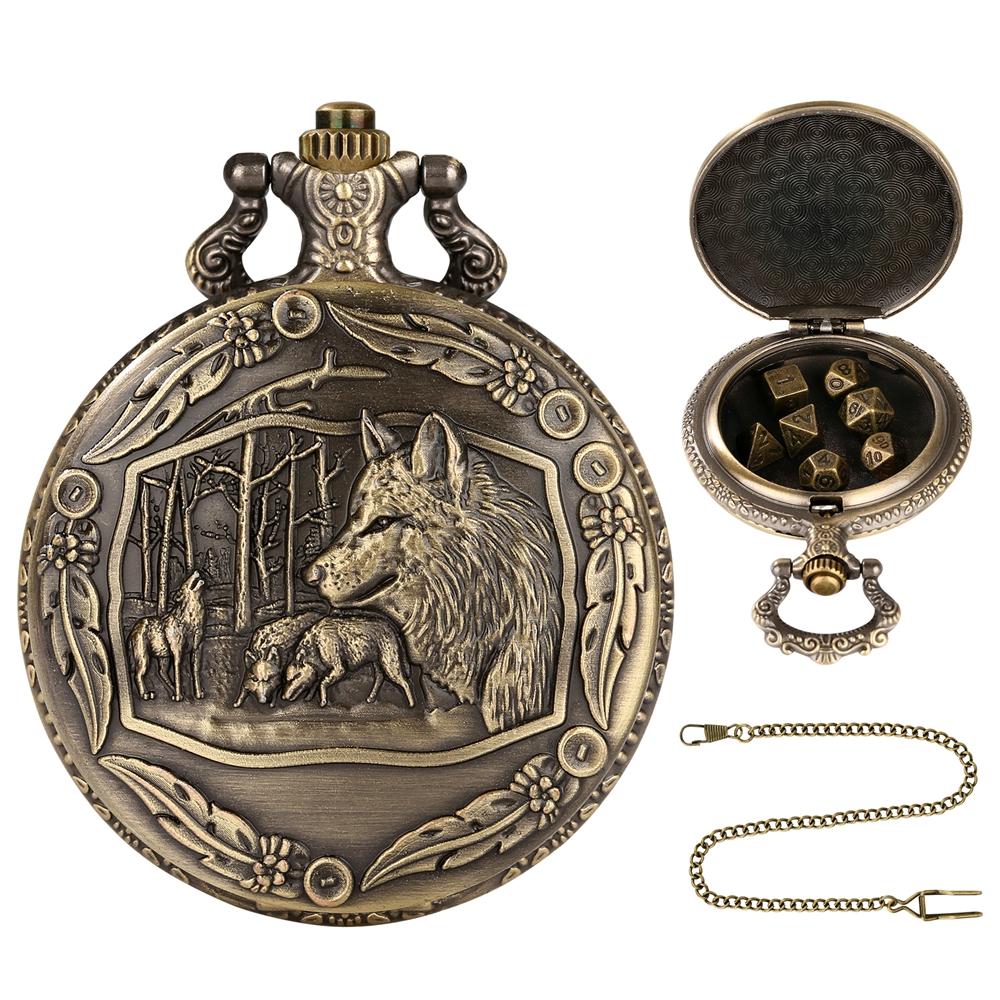 

Designed Themed Carved Wolf Alloy Metal Pocket Watch Case with 7pcs Metal Polyhedral Table Game Dice Waist Chain Gifts for Men