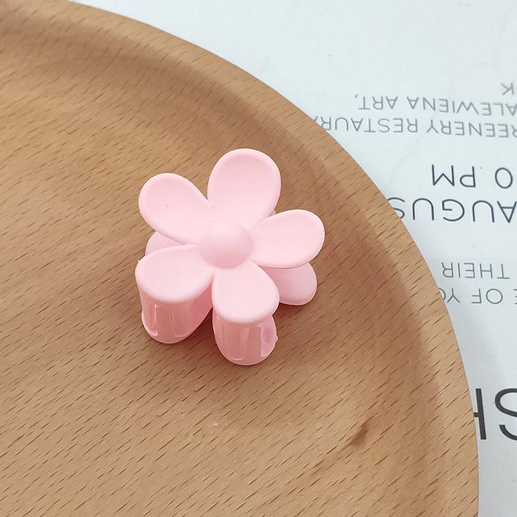 Matte Flower Hair Claw: Five-Petal Clip for Updo & Ponytail