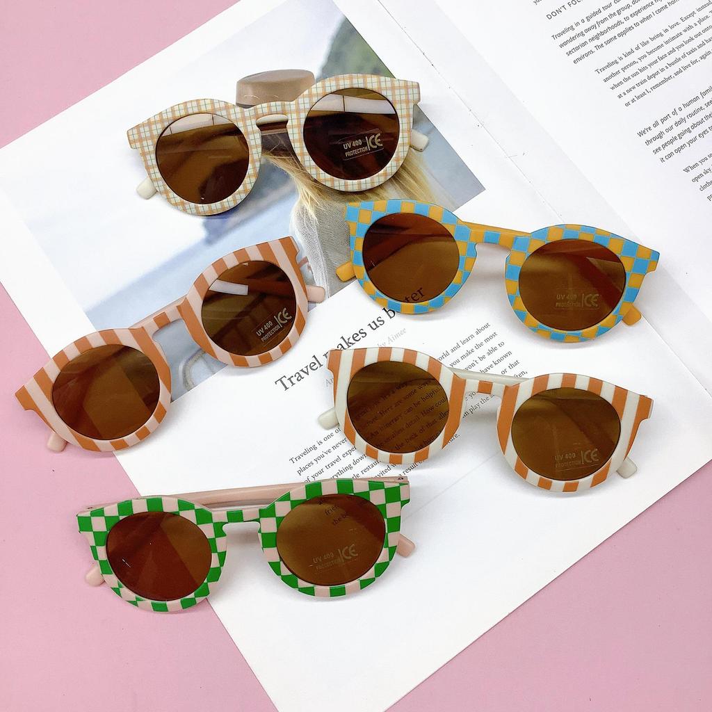 Personalized Retro Checkerboard Sunglasses for Kids - Fashionable UV Protection for Boys and Girls