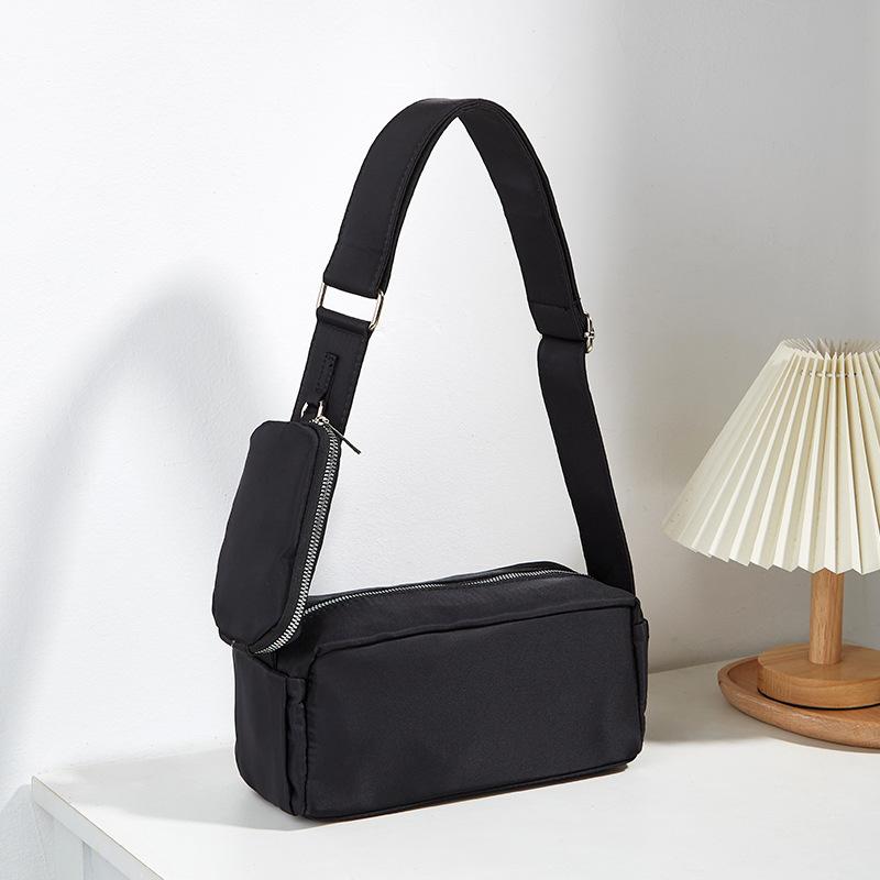 

New women s bag fashionable and simple shoulder bag underarm bag casual simple pillow bag crossbody Oxford cloth women s bag