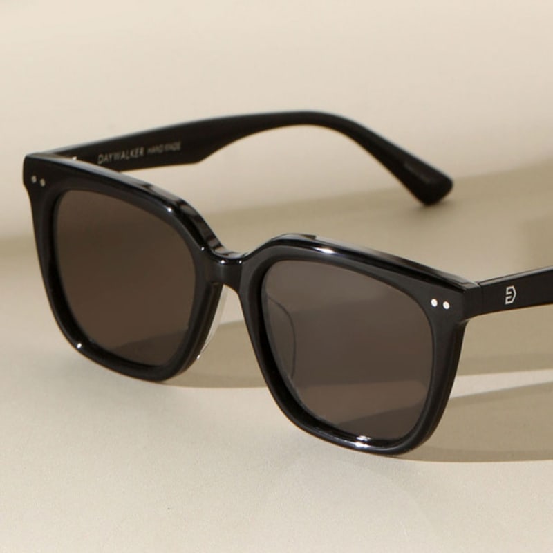 

DAYWALKER UV-protection sunglasses for men and women with Zeiss lenses MARK C5 FREE