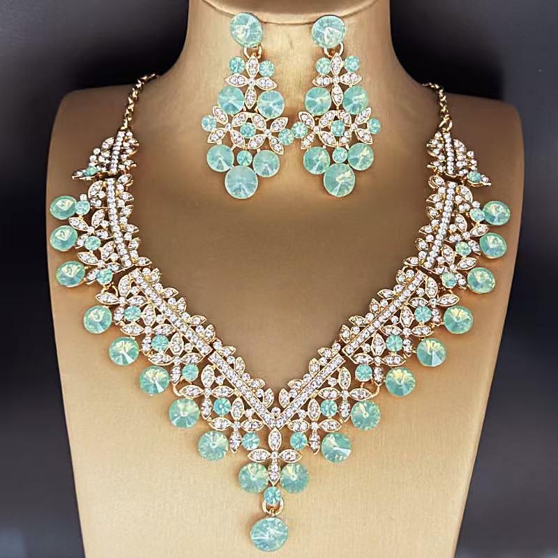 2025 Bridal Rhinestone Necklace & Earring Set: Elegant European-American Wedding Accessories