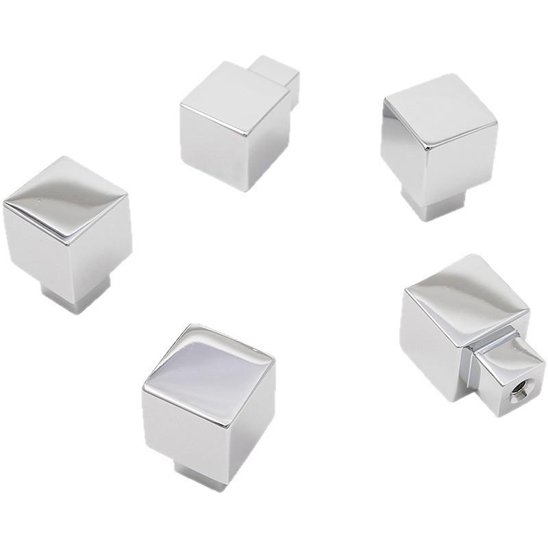 1 pezzo Maniglie in Ottone Massiccio per Mobili Quadrati Piccoli Lucidi Argentati Maniglie per Armadio da Camera da Letto Cassetto della Cucina Maniglie Piccole in Ottone