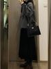 Women's Gray Woolen Coat - Retro Peter Pan Collar, Thickened Korean Hepburn Style for Autumn/Winter, Petite Fit.