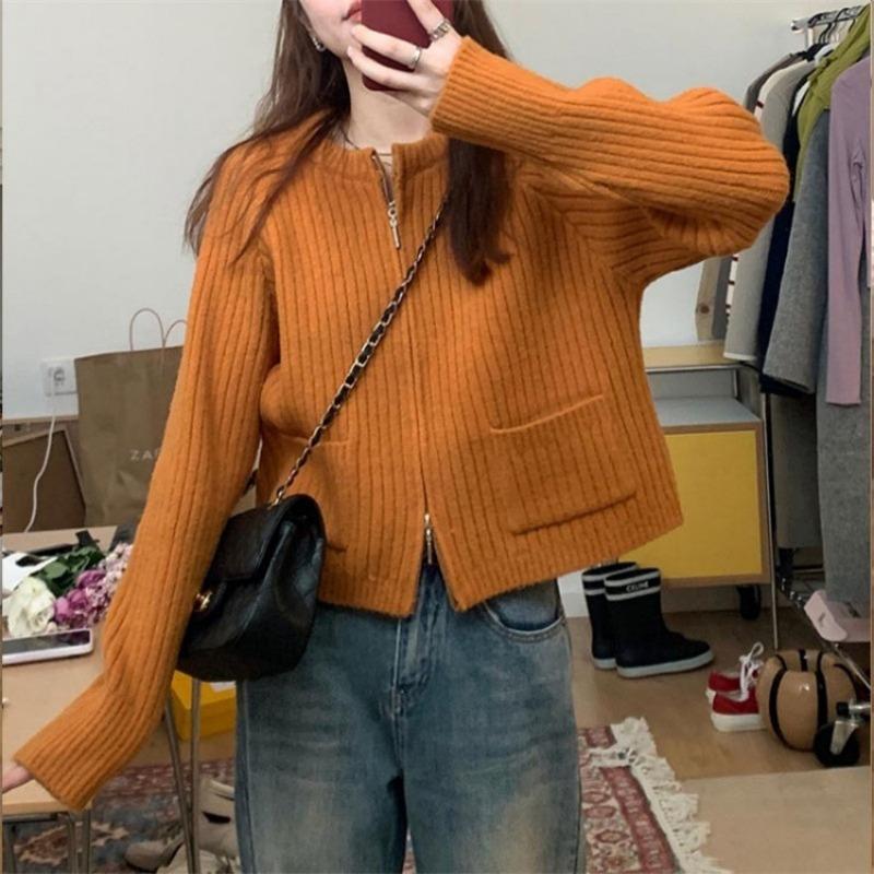 Autumn and Winter New Round Neck Zipper Knitted Cardigan Top Women's Retro Solid Color Soft Waxy Loose Sweater Jacket