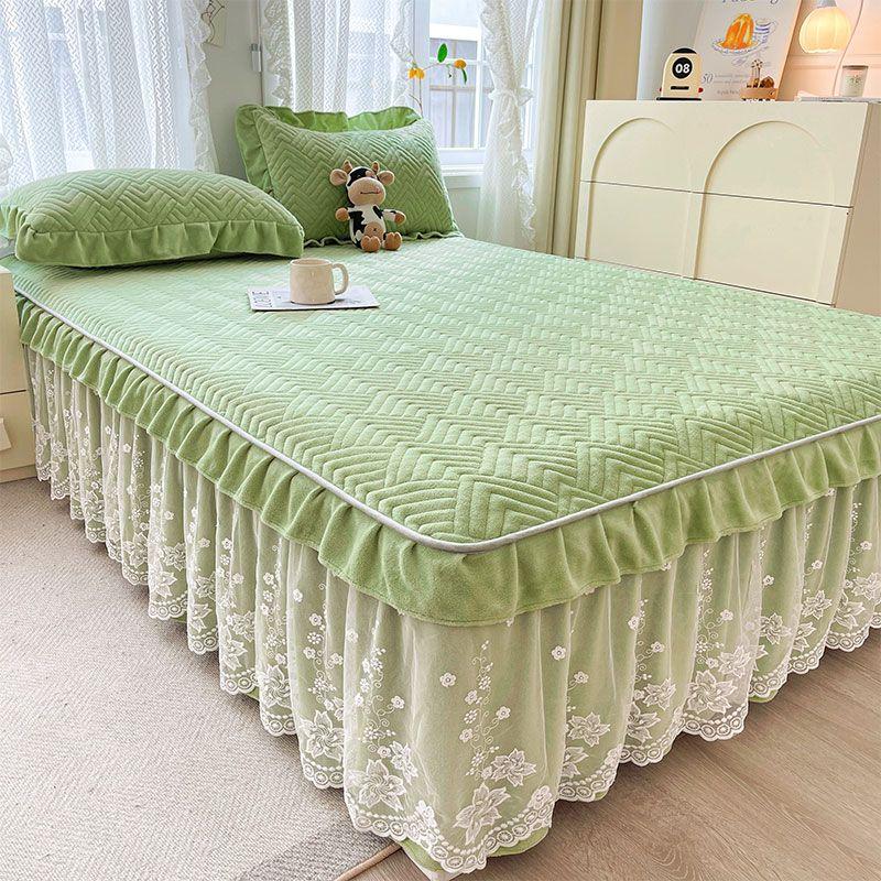 Warm Peach Velvet Clip Skirt Three-Piece Princess Style Lace Bedspread Thickened Short Plush Anti-Slip Mattress Protector Dream Bedding Set