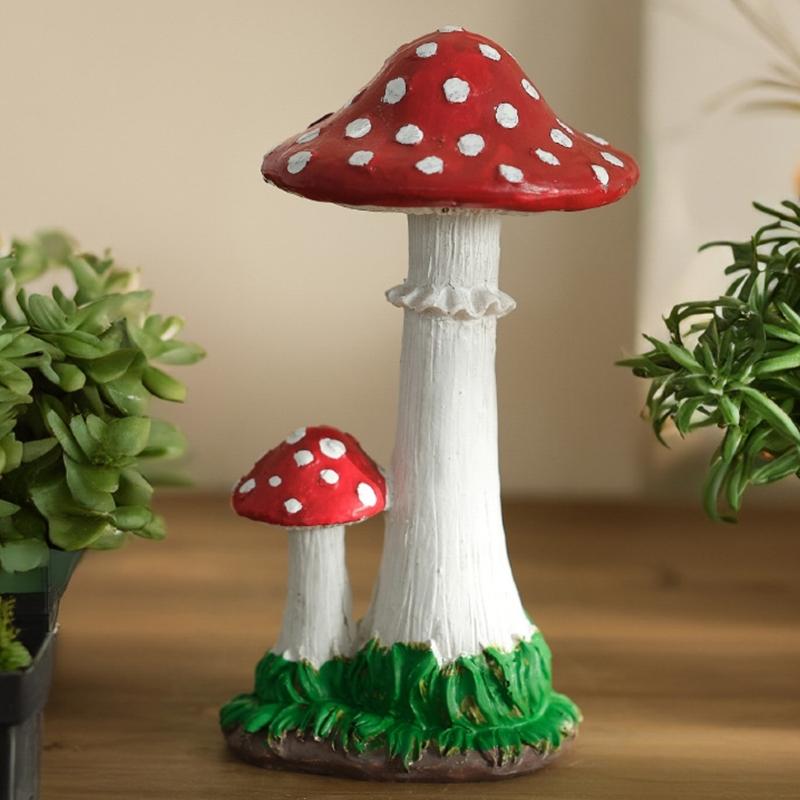 Miniature Mushroom Figurine Resin Craft Decorative Garden Figure For Tabletop Display And Plant Pot Accessories