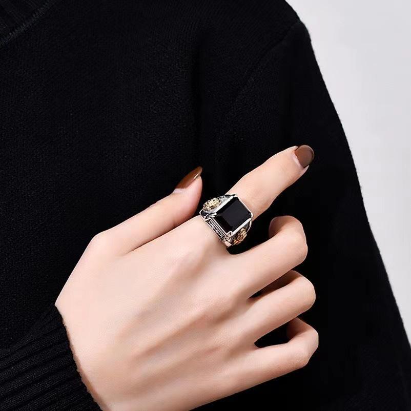 Men's Trendy Retro Gold Pixiu Ring: Domineering Wide Band Index Finger Ring