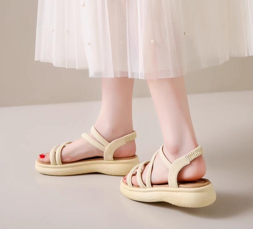 Roman sandals women's summer 2025 new strap beach shoes flat bottom non-slip not tired feet pregnant women sandals outside