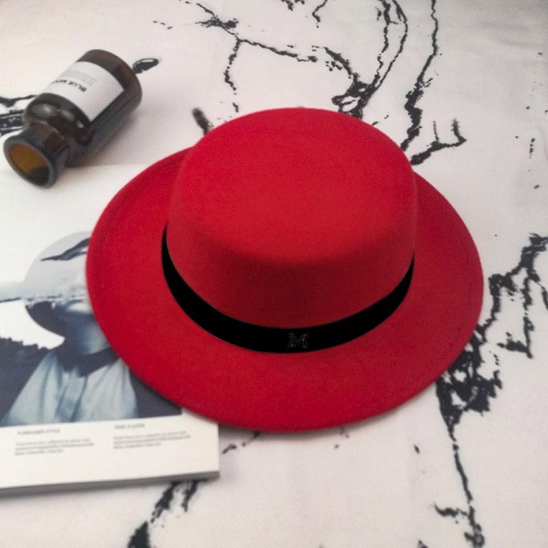 Chapeau d'hiver en laine à la française Chapeau haut de forme jazz style britannique Chapeau pour femme avec étiquette lettre M