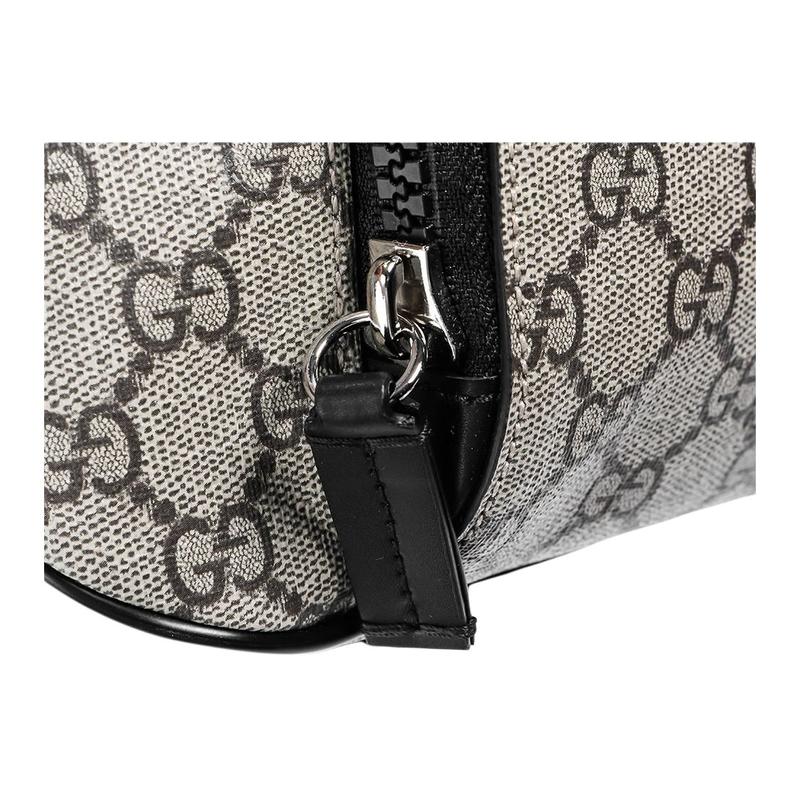 Gucci GG Supreme Adjustable Shoulder Strap Zipper Closure Canvas Canvas Bag Waist Bag Men's Light Brown