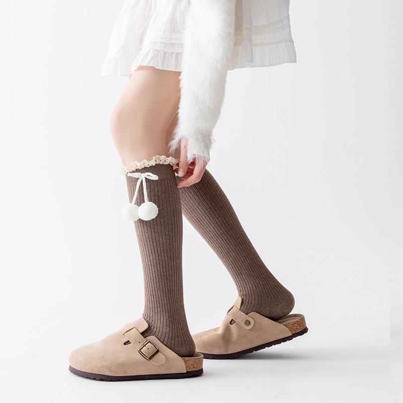 

Женские осенне-зимние утолщенные теплые новогодние рождественские носки до икры 1 pair верблюд