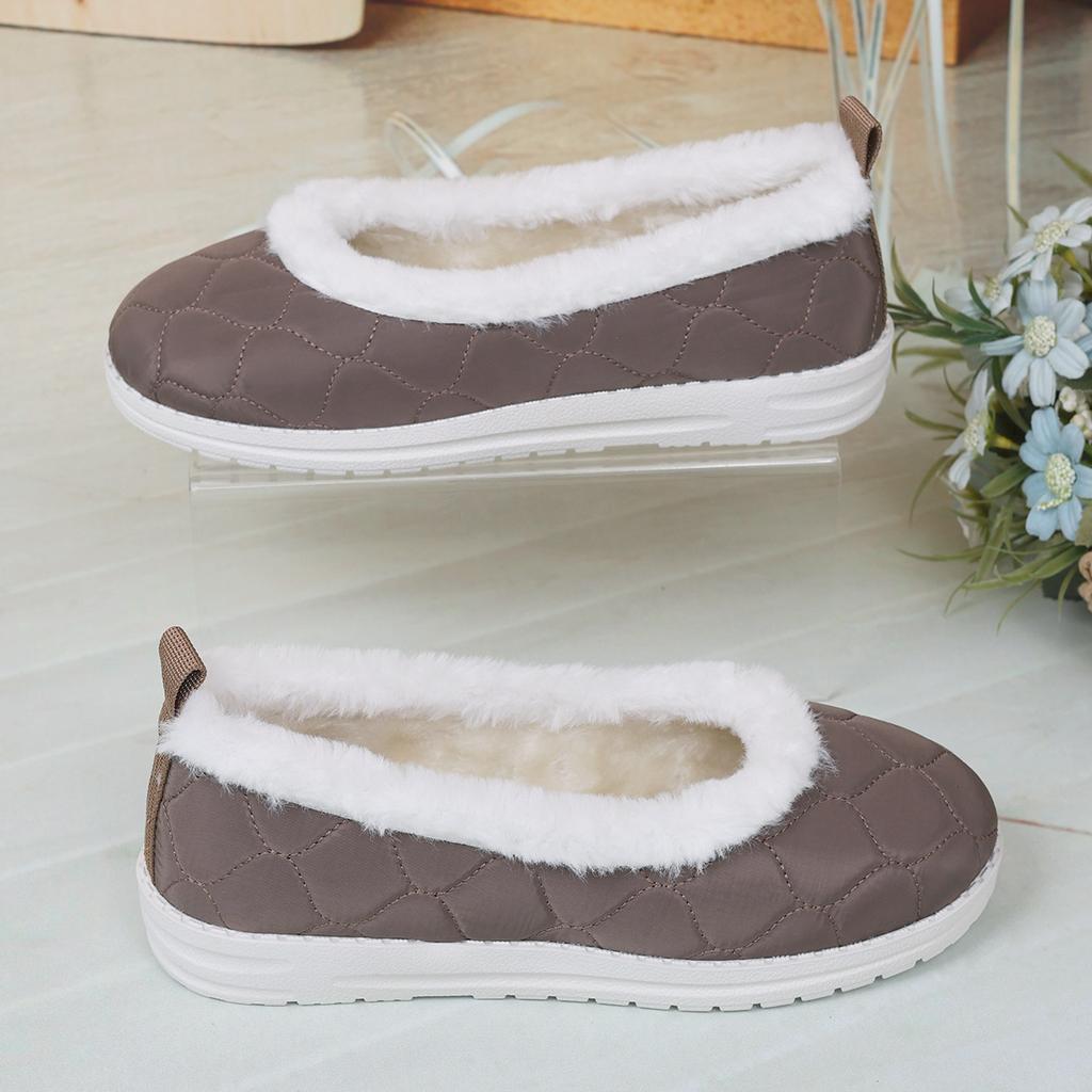 Foreign trade low-top round head velvet single shoes women's cross-border large-size car front line warm round head shallow mouth warm cotton shoes