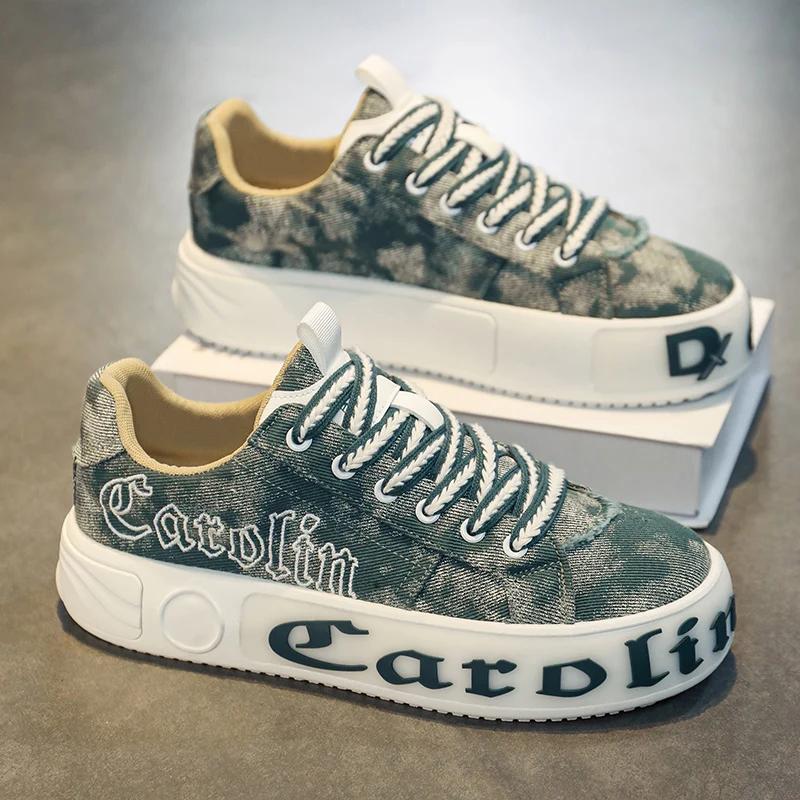 

Новые последние повседневные мужские спортивные туфли с буквенным принтом из денима, модные толстые подошвы, дышащие, универсальные, на шнуровке, спортивные туфли для сноуборда, размер 39-44 39