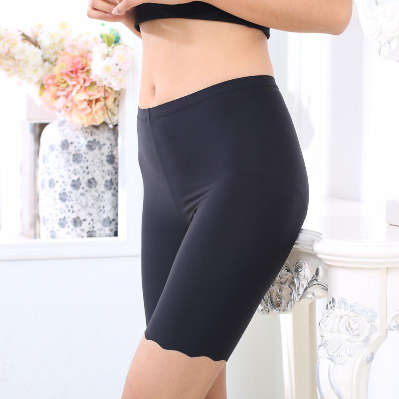 Women's Ice Silk Safety Shorts: Anti-Exposure, Non-Rolling Edge, Summer Thin, Two-in-One Extended Five-Point Base Layer.