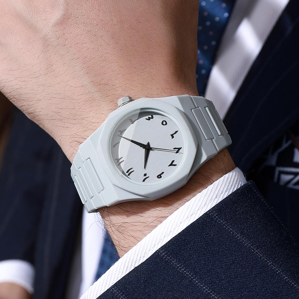 1Pcs Men's Gift Watch Stylish Simple Arabic Digital Dial Handsome Classic Versatile Casual Quartz Watch( Box Not Included)