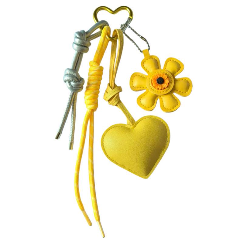 Personalized Sunflower Cartoon Keychain: Cute Bag Pendant & Creative Festival Gift