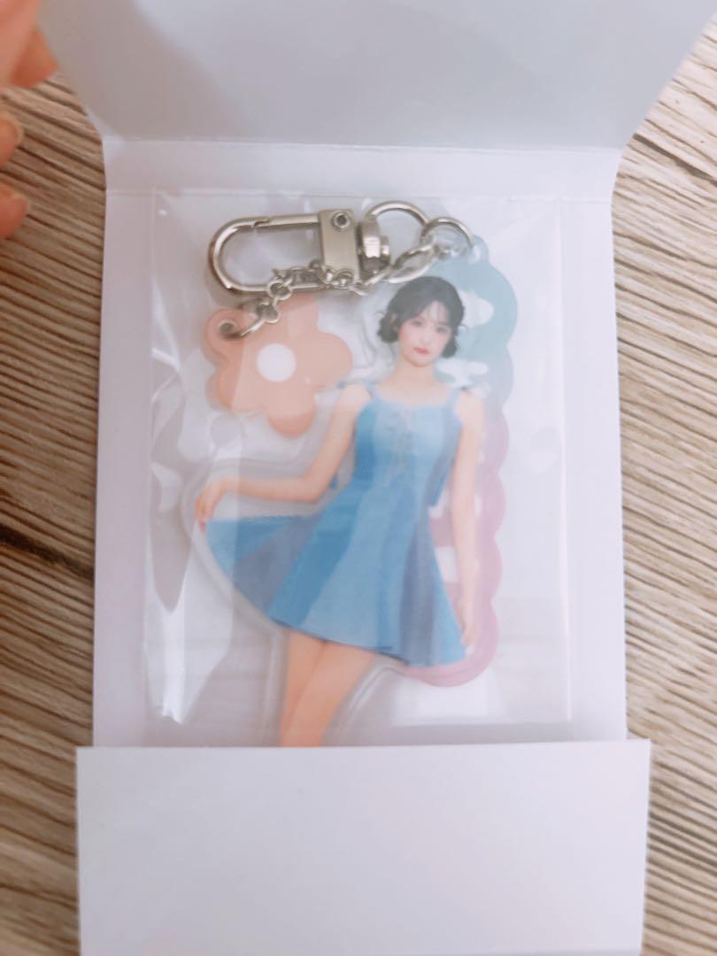 

[USED] BABYMONSTER Ahyun Random Photo Charm B