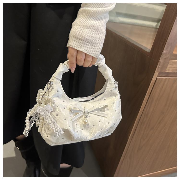 1Pc Korean Niche Pleated Hand Carry Crescent Bag Women's New Fashion Versatile Messenger Bag Summer Versatile Commuter Bag