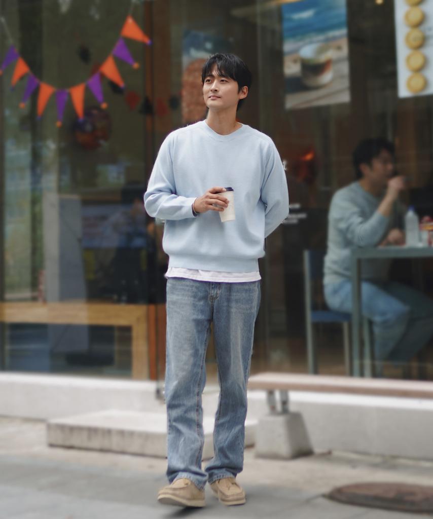 CUZNELLO Soft Saddle Crewneck Knit_Sky