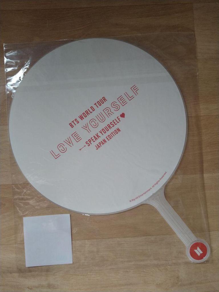 [USED] BTS fans and flags in bulk