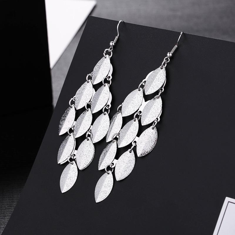 [Fashion Trendy Metal Fringe Long Drop Earrings Exaggerated Elegant Ear Hooks Earrings]