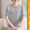 Stilvolles chinesisches Eis-Seiden-Kurzarm-T-Shirt & Strickjacke für Frauen mittleren Alters