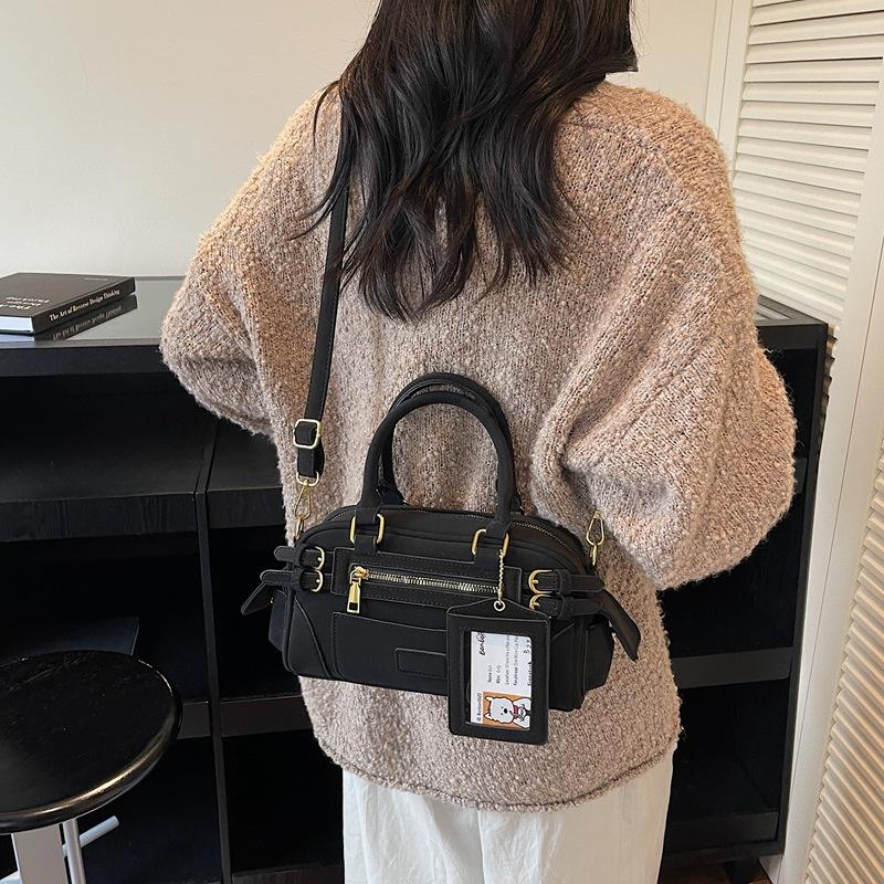 Premium Textured Bag Women's 2025 New Retro Versatile Shoulder Bag Commuter Messenger Bag Boston Handbag