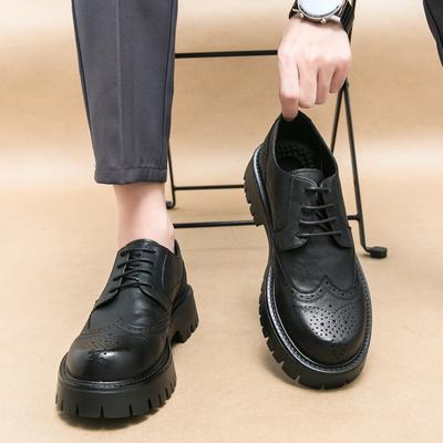 Dicksohlige Schuhe mit großem Kopf im College-Stil für die Jugend, Herren-Freizeitlederschuhe, Herrenschuhe mit runder Spitze, die die Körpergröße erhöhen, britische Herrenschuhe