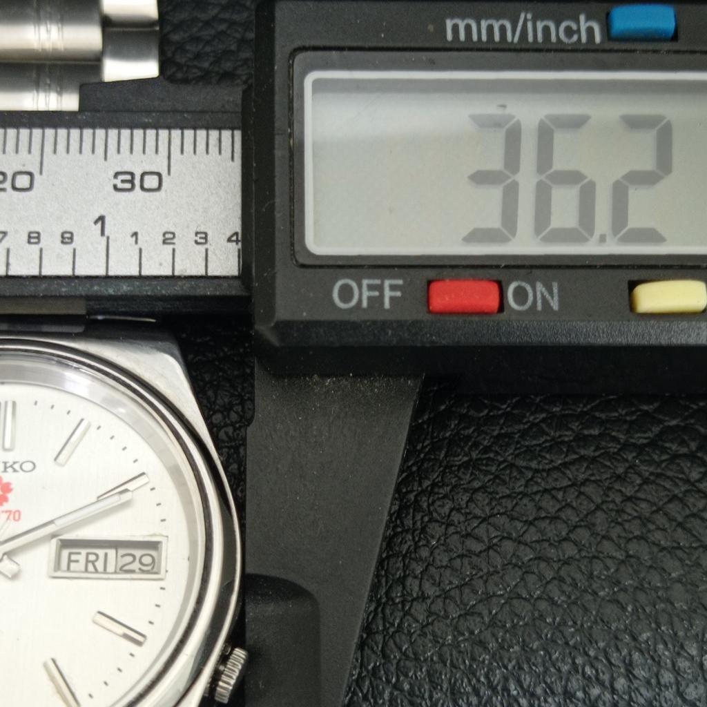 GENUINE VINTAGE SEIKO EXPO 70 AUTOMATIC JAPAN MENS SILVER DIAL WATCH a708790-1