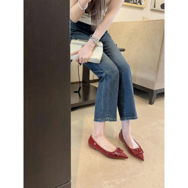 Sheepskin~ A glance of heart temperament pointed boots celebrity style V buckle commuter shoes women's flats