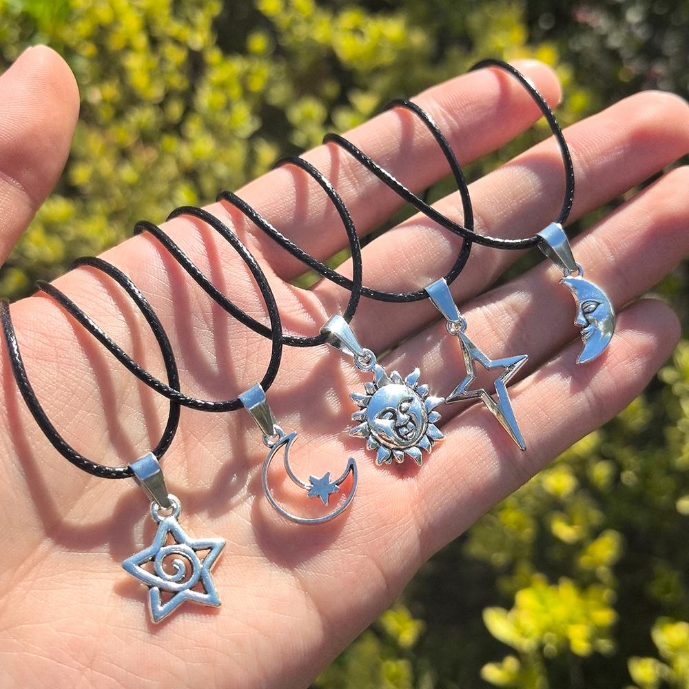 Y2K punk star moon sun metal pendant necklace, unisex, hip-hop personality trend pendant, simple wax rope necklace, jewelry