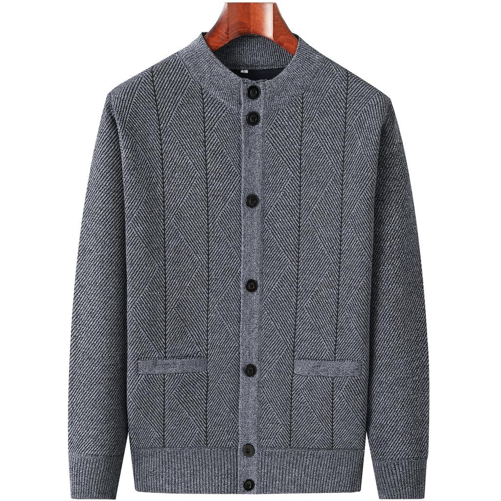 Men's Autumn-Winter Knit Cardigan: Thickened Velvet Sweater for Middle-aged and Elderly Dads and Grandpas.
