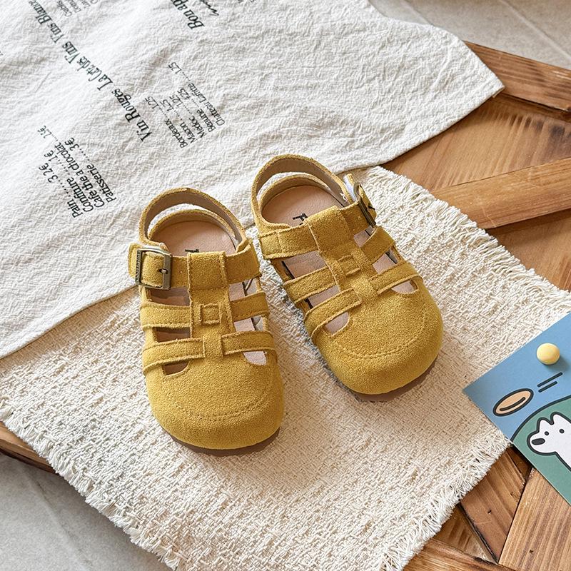 Girls  2026 Summer Retro Sandals - Hollowed-out, Closed-toe, Soft Sole 25