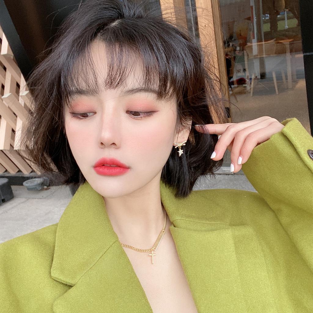 Korean Version of Asymmetric Five-pointed Star Earrings Simple and High-end Earrings with Small Temperament