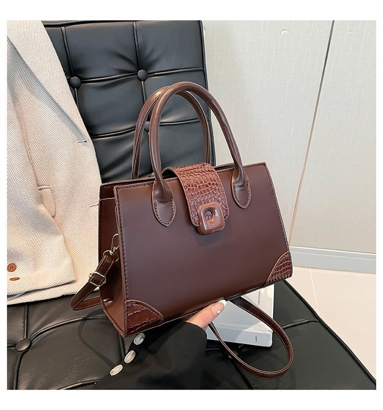 

Модная ретро текстура весна однотонная повседневная новая мода кроссбоди портативная маленькая квадратная сумка женская коричневый