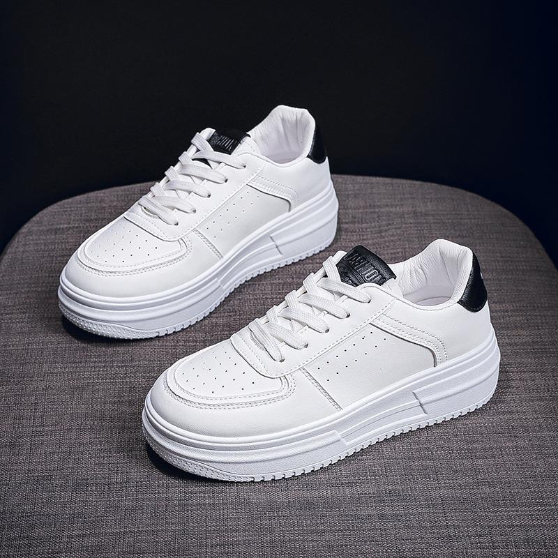 

Маленькие белые туфли женские осенние новые универсальные студенческие кеды женские на платформе спортивная и повседневная обувь 40