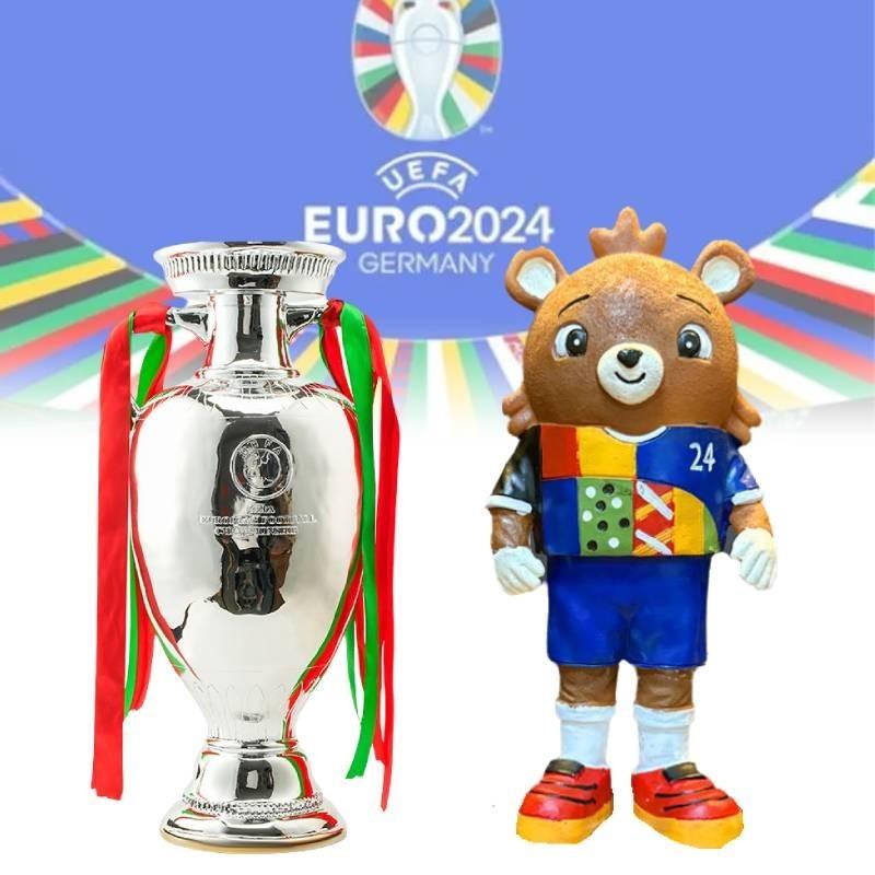 Euro Albart Fotballmaskot Fotballtrofé Resinmodell Figur Suvenirer Fan