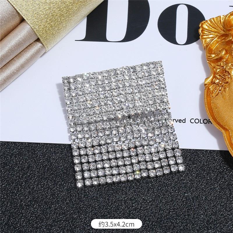 Europäische und koreanische Luxus-Persönlichkeit Flash Diamant Fransen Brosche Temperament vielseitig Perlen Corsage Reihe Diamant Anstecknadel Anzug Strickjacke Accessoires