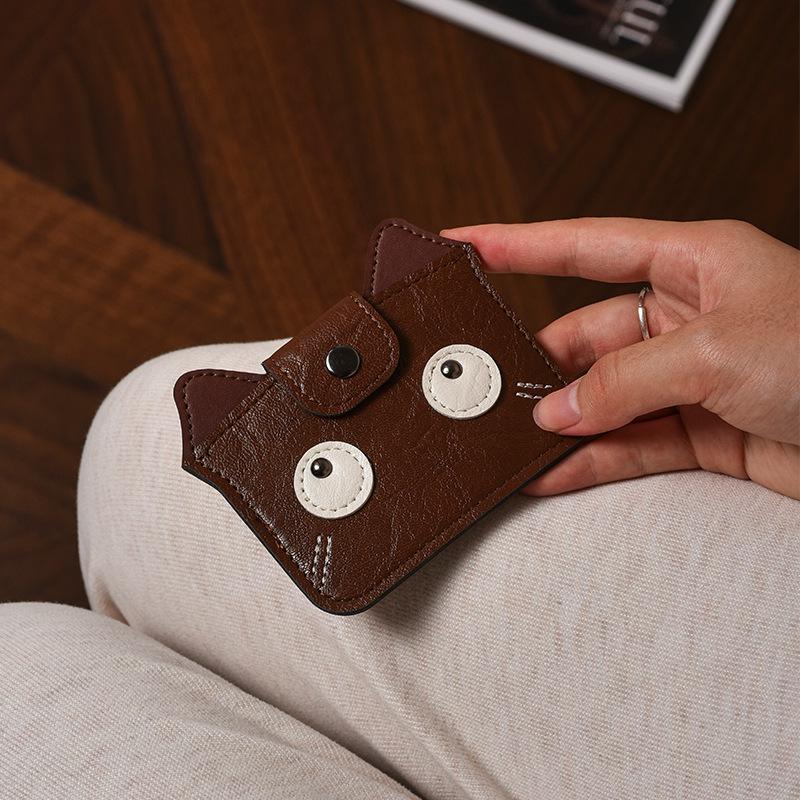 

Retro Cartoon Coin & Card Holder - Cute, Lightweight, Large Capacity (2025 Edition) бордовый