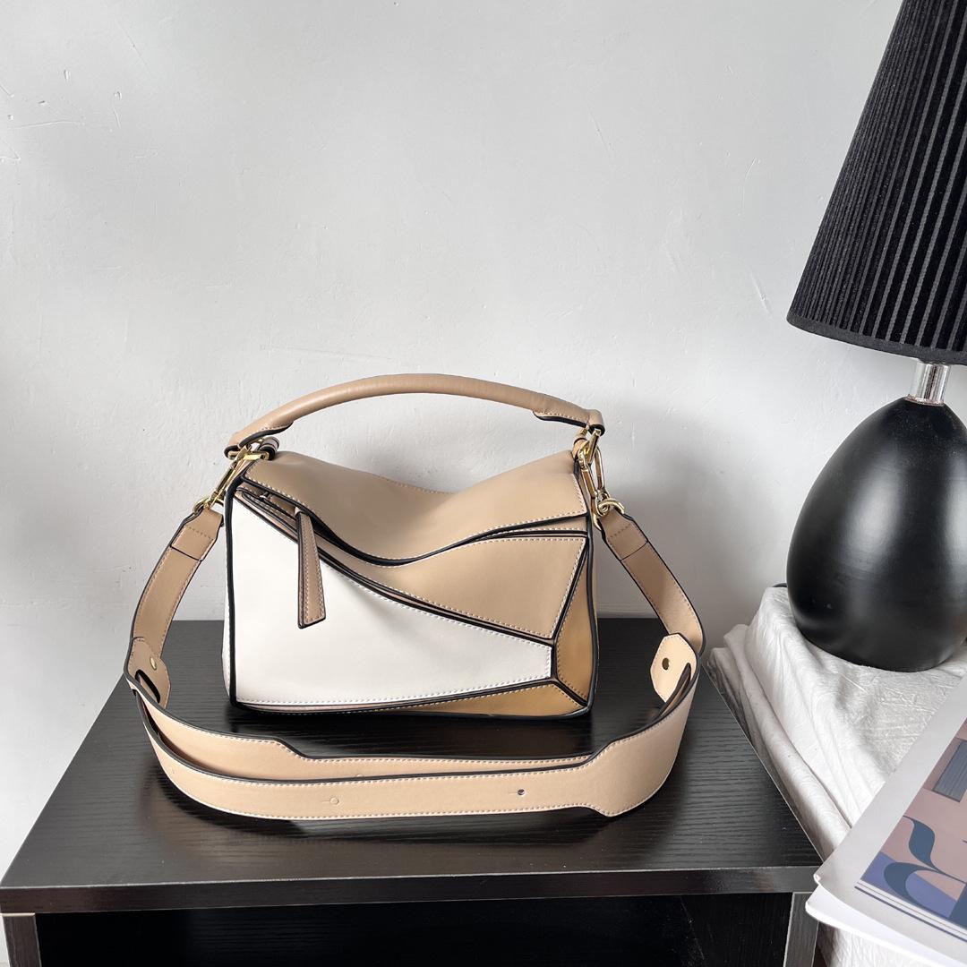 

Геометричная контрастная кожаная сумка - Женская мягкая сумка из коровьей кожи через плечо и мессенджер 2024 24x11x14 cm